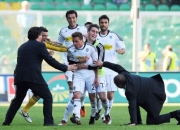 博洛尼亚主场大胜切沃，赛季首胜的简单介绍