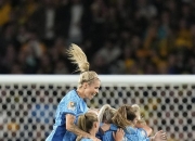 爱游戏官方入口-精彩对决！世界名校杯女足赛，英格兰对法国