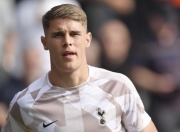 爱游戏官网入口-热刺客场逆转，埃弗顿主场-遭遇连败的简单介绍