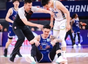 爱游戏体育直播-上海队输给辽宁队，遭遇挑战