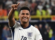 爱游戏官方登录入口-英格兰队晋级欧洲国家杯半决赛