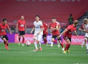 爱游戏网页版入口-足球赛事风云无解，豪门球队争夺角逐