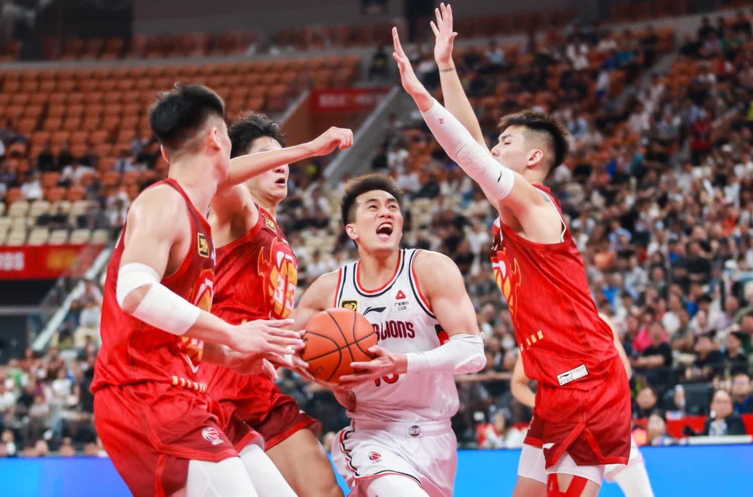 广州富力客场胜出，展现出越战越勇的气势的简单介绍