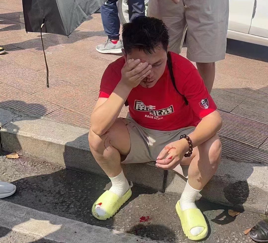 爱游戏在线-大连一方球员受伤，备战半决赛受挫的简单介绍