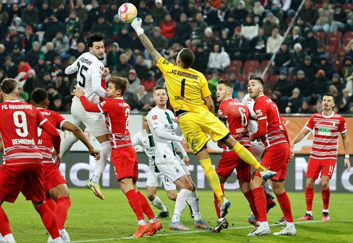 包含斯图加特客场惨败,面临保级压力的词条 包含斯图加特客场惨败,面临保级压力的词条