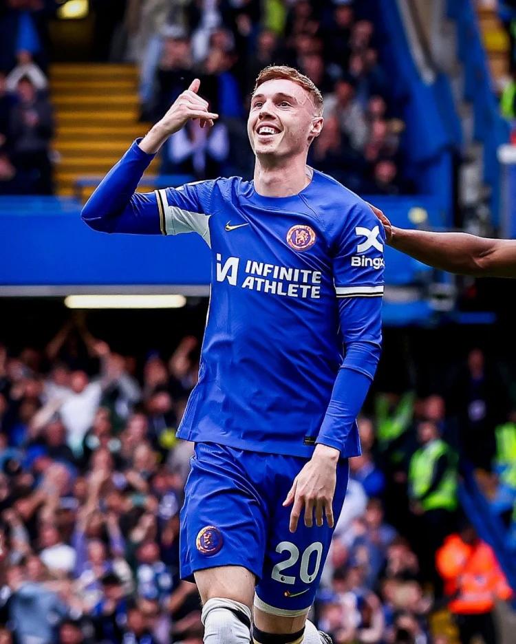 包含切尔西门将出色扑救,稳固球门无忧的词条 包含切尔西门将出色扑救,稳固球门无忧的词条