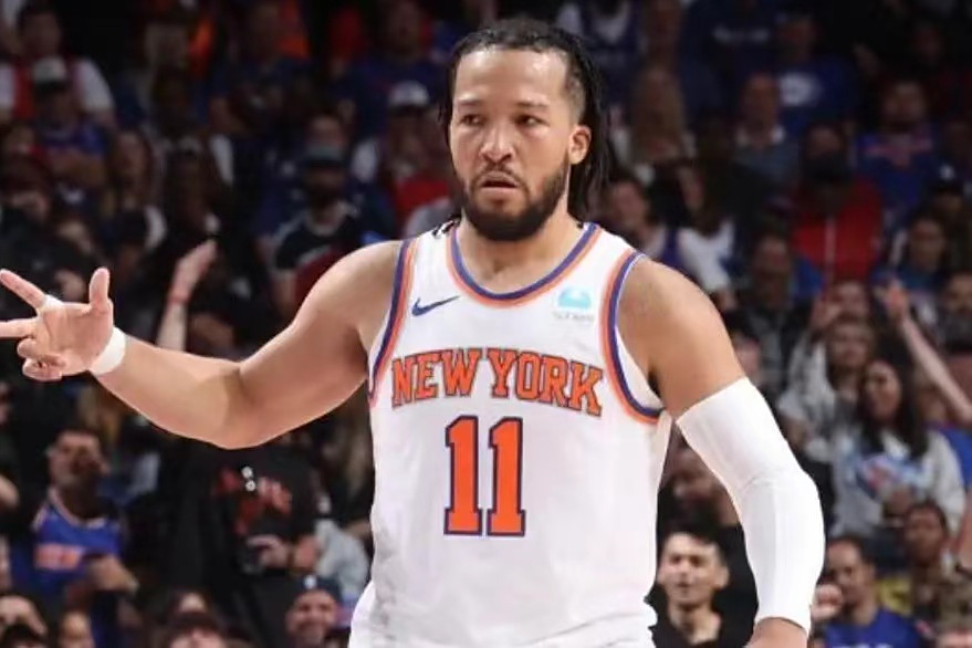 太阳后卫伤愈复出,球队加强训练备战 太阳后卫伤愈复出,球队加强训练备战