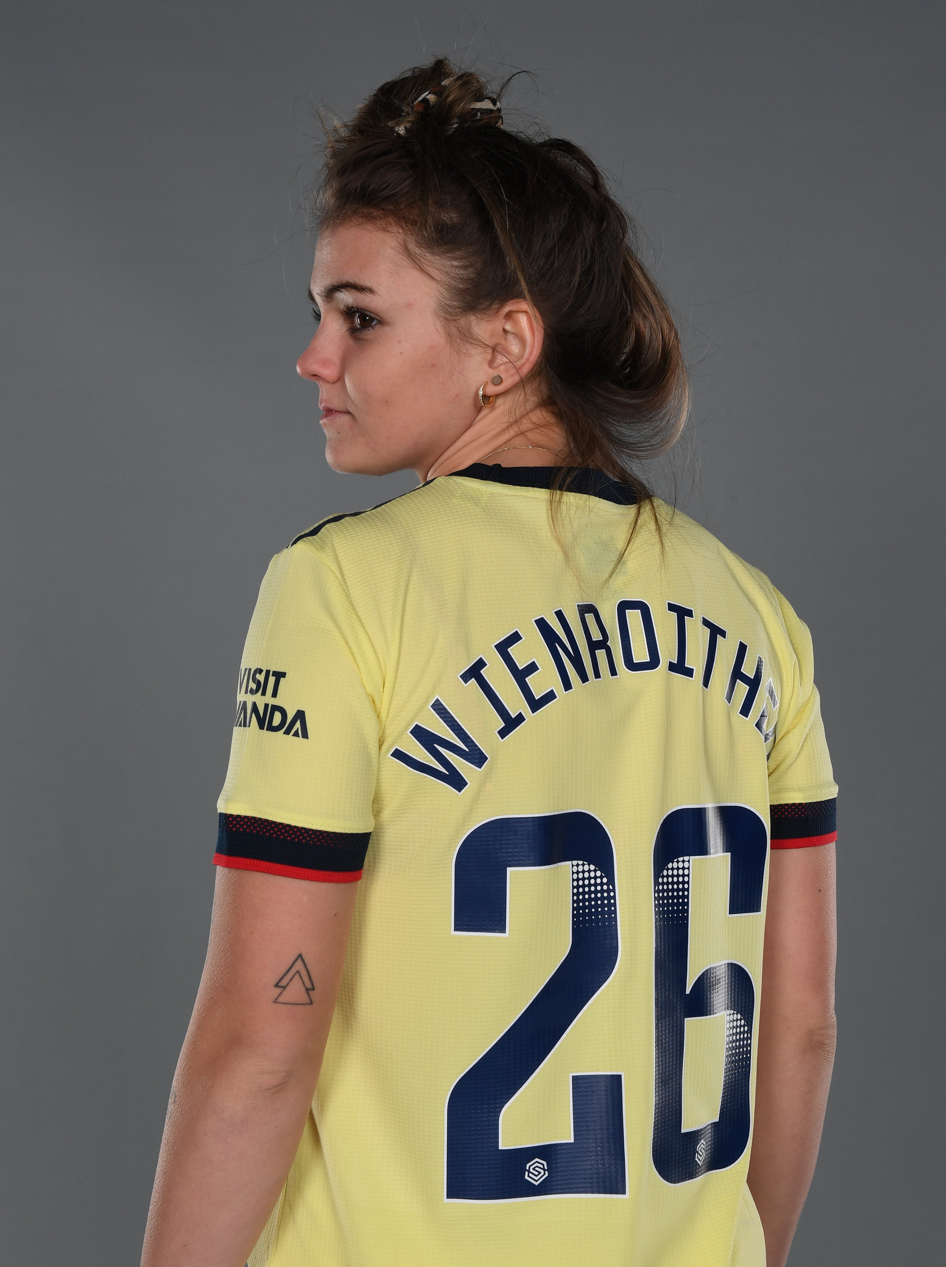 奥地利女足队员荣获年度最佳防守奖 奥地利女足队员荣获年度最佳防守奖