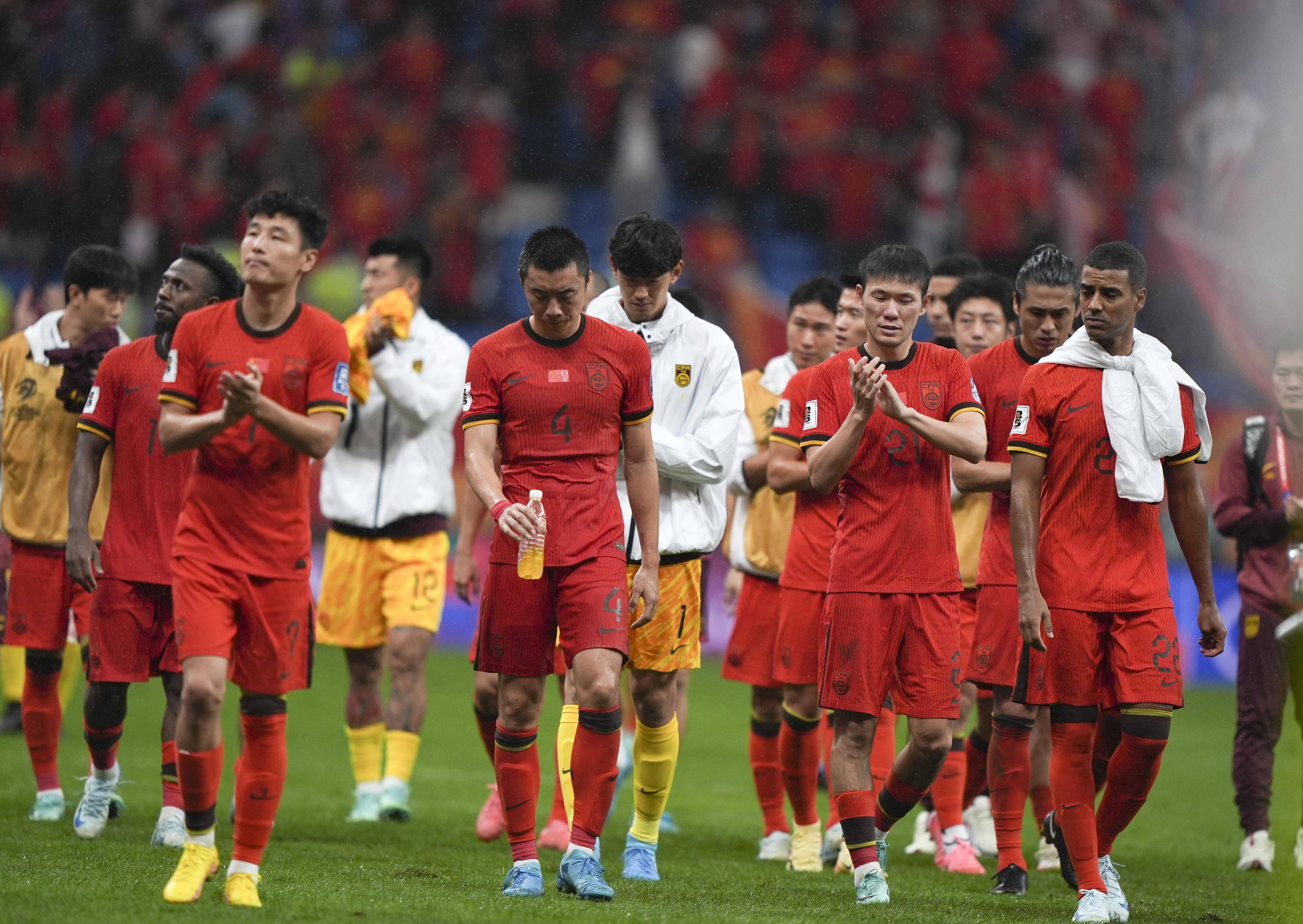 激烈比拼!亚洲足球赛场火爆嘉年华的简单介绍 激烈比拼!亚洲足球赛场火爆嘉年华的简单介绍