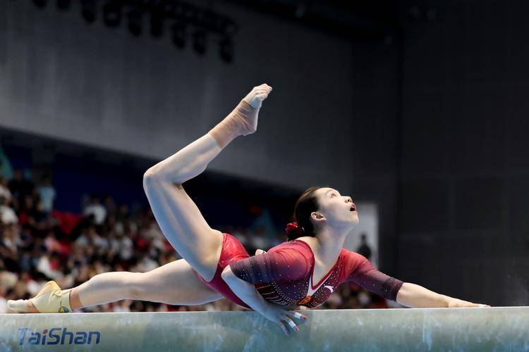 包含体操团体实力碾压夺冠，名副其实！的词条