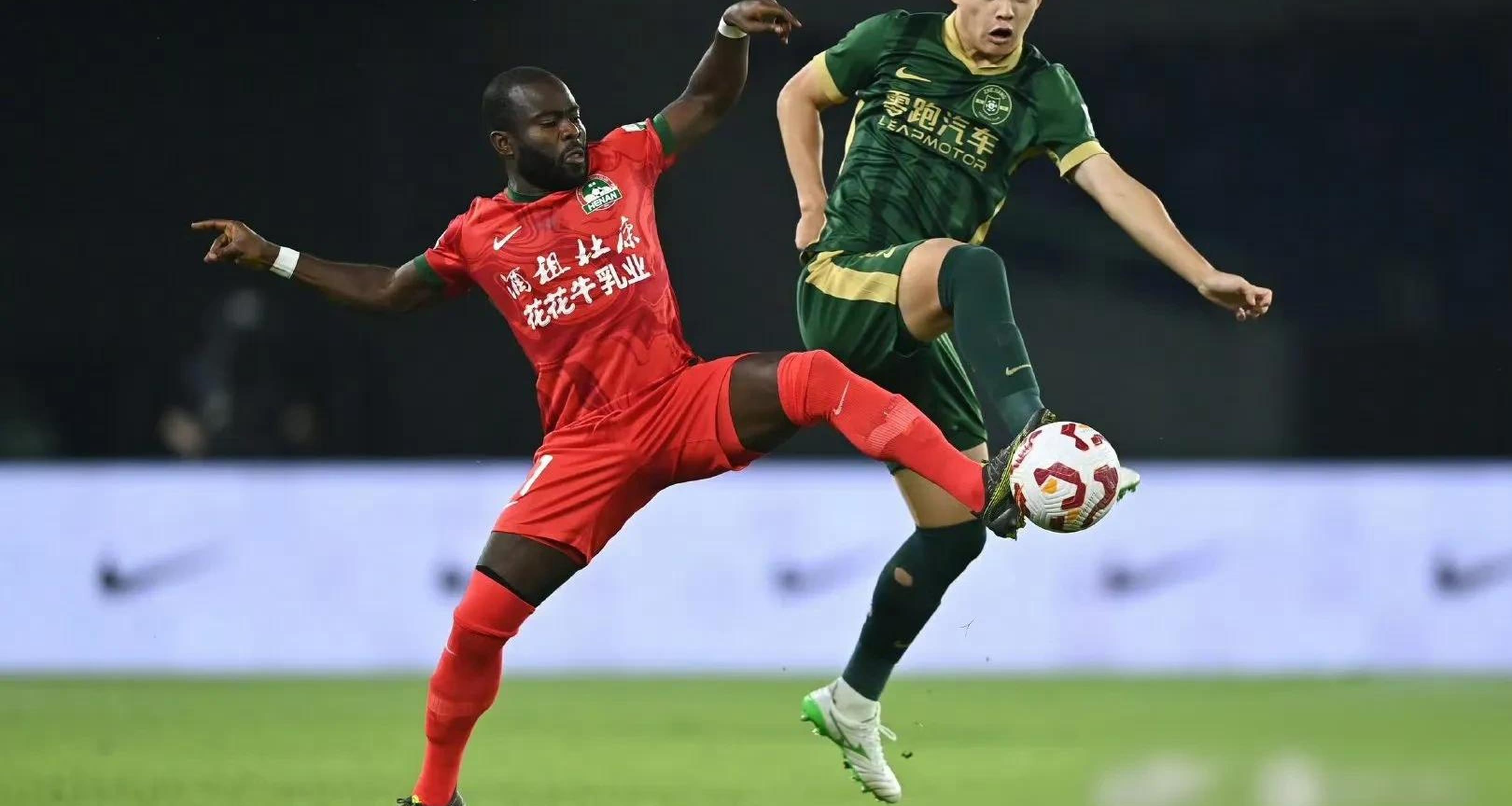 关于河南队惨败，面临关键时刻困境重重的信息